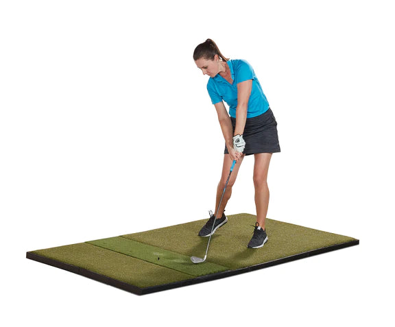 FiberBuilt Studio Series 7x4 Golf Mat with Golfer Hitting