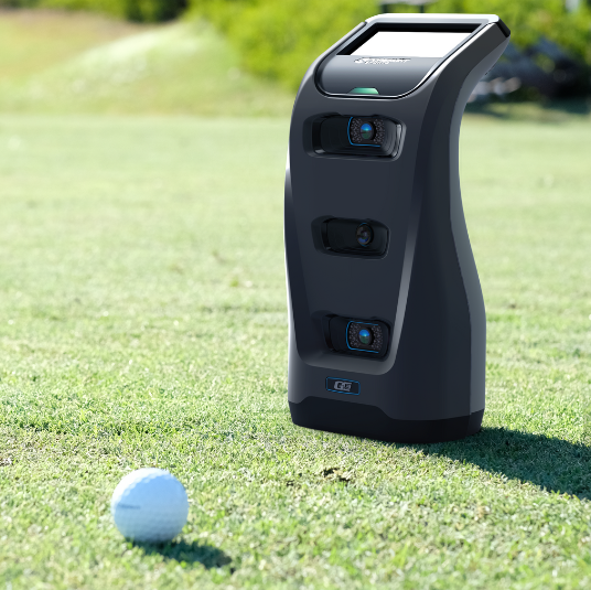 GC3 Launch Monitor On Driving Range