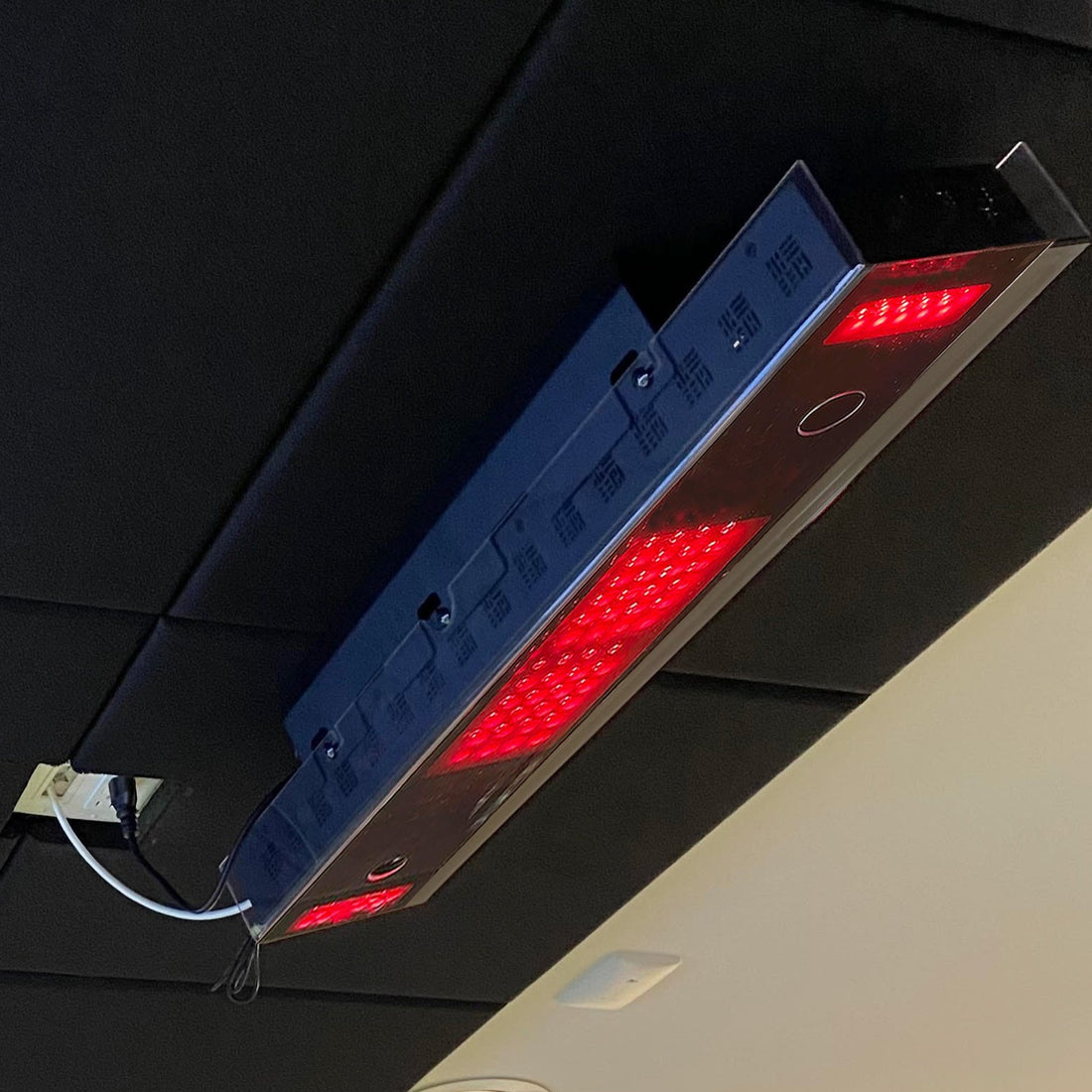 Uneekor Eye XO Shield