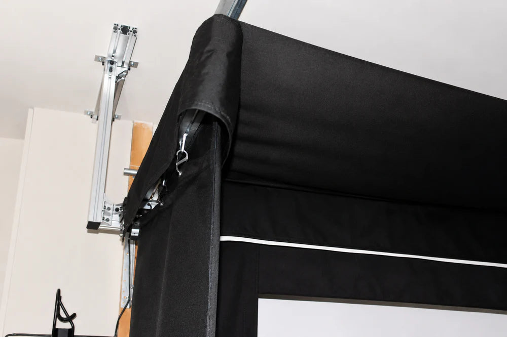 SportScreen Vanish Lite Hybrid Retractable Golf Enclosure
